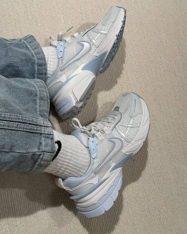 کفش نایک وی تو کی آبی سفید Nike V2K Blue White