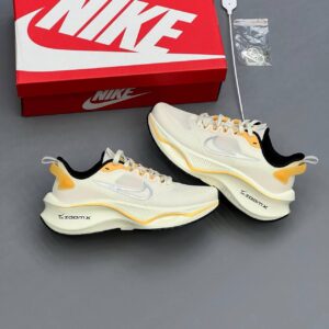 کفش نایک زوم ایکس قلبی کرم Nike ZoomX Heart Cream