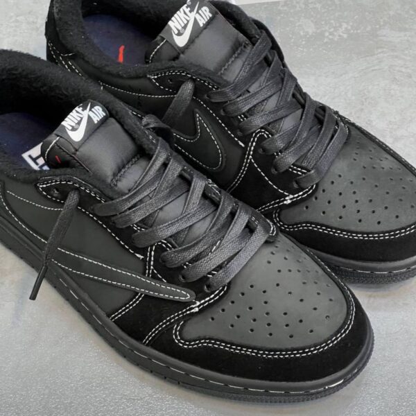 کفش نایک ایر جردن وان لو تراویس اسکات بلک فانتوم Nike Air Jordan 1 Low Travis Scott Black Phantom