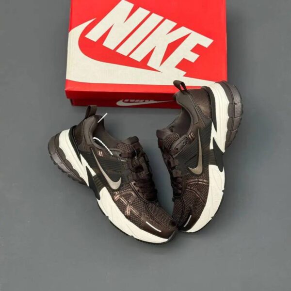 کفش نایک وی تو کی رنگ مسی Nike V2K Brown