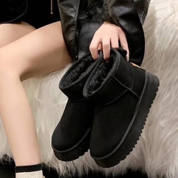 آگ ساقدار خزدار مشکی Black Fur Lined Mid Calf Winter Boots