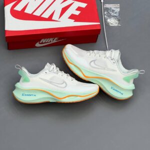 کفش نایک زوم ایکس قلبی سفید پسته‌ای Nike ZoomX Heart White Pistachio