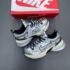 کفش نایک وومرو ۵ نقره‌ای کرم Nike Vomero 5 Silver Cream