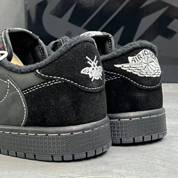 کفش نایک ایر جردن وان لو تراویس اسکات بلک فانتوم Nike Air Jordan 1 Low Travis Scott Black Phantom