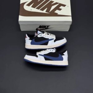 کفش نایک ایر جردن وان لو تراویس اسکات مشکی آبی Nike Air Jordan 1 Low Travis Scott Black Blue