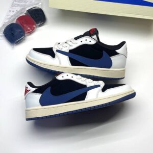 کفش نایک ایر جردن وان لو تراویس اسکات کرم سورمه‌ای Nike Air Jordan 1 Low Travis Scott Cream Navy