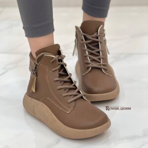 نیم بوت زیپ دار چرمی قهوه‌ای