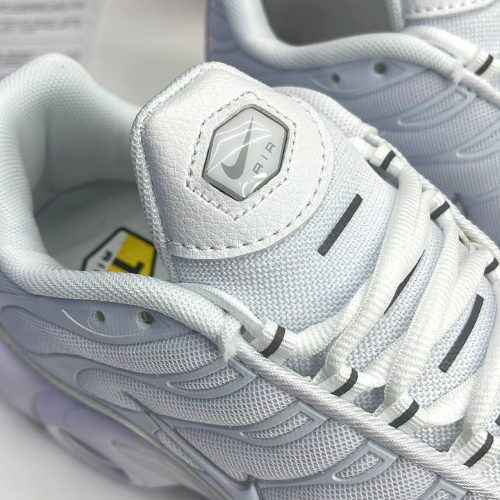 کفش نایک ایر مکس پلاس تی ان سفید Nike Air Max Plus TN White