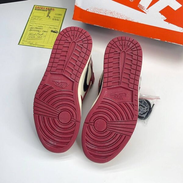 کفش نایک ایر جردن وان ساقدار شیکاگو لاست اند فاند Nike Air Jordan 1 High Chicago Lost and Found