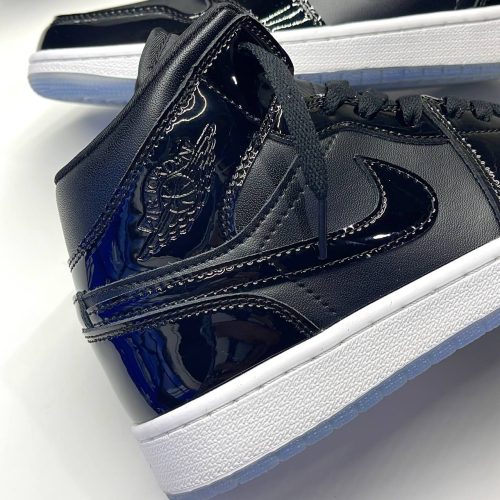 کفش نایک ایر جردن وان ساقدار ورنی اسپیس جم مشکی سفید Nike Air Jordan 1 High Space Jam Black White