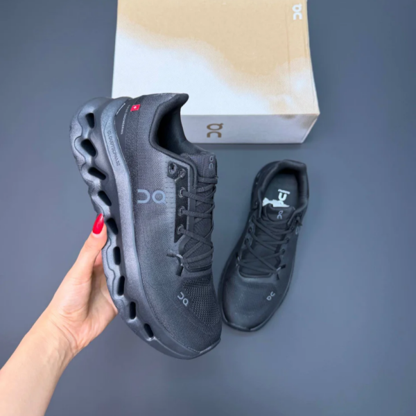 کفش آن رانینگ QC Cloudtilt مشکی On Running QC Cloudtilt Black