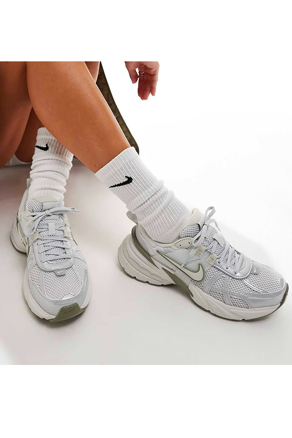 کتونی-نایک-وی-تو-کی-نقره-ای-سبز-5-1 کفش نایک وی تو کی سبز سفید Nike V2K Green White