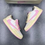 کفش نایک ایر جردن وان لو ترویس اسکات شای پینک Nike Air Jordan 1 Low Travis Scott Shy Pink