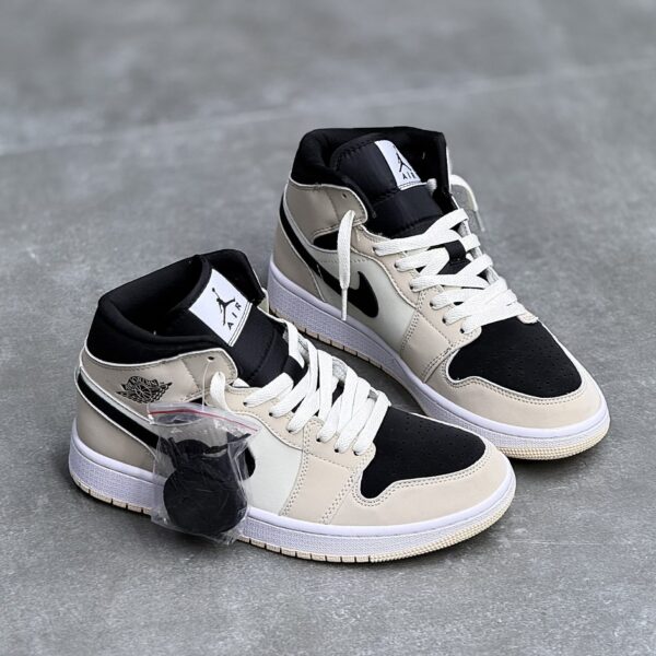 کفش نایک ایر جردن وان ساقدار کرم مشکی Nike Air Jordan 1 High Cream Black