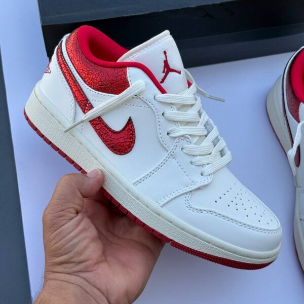 کفش نایک ایر جردن وان لو یاقوتی Nike Air Jordan 1 Low Ruby