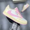 a8c9ce9c-3452-48ba-a46d-e675273f73af کفش نایک ایر جردن وان لو ترویس اسکات شای پینک Nike Air Jordan 1 Low Travis Scott Shy Pink