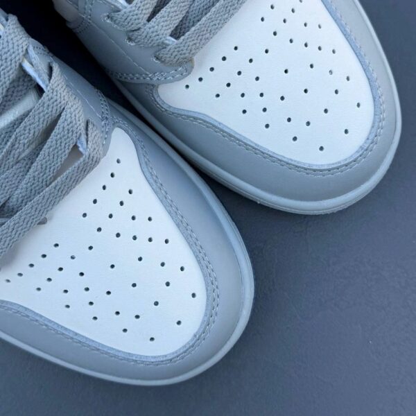 converted-9 کفش نایک ایر جردن وان ساقدار دیور گری Nike Air Jordan 1 High Dior Grey
