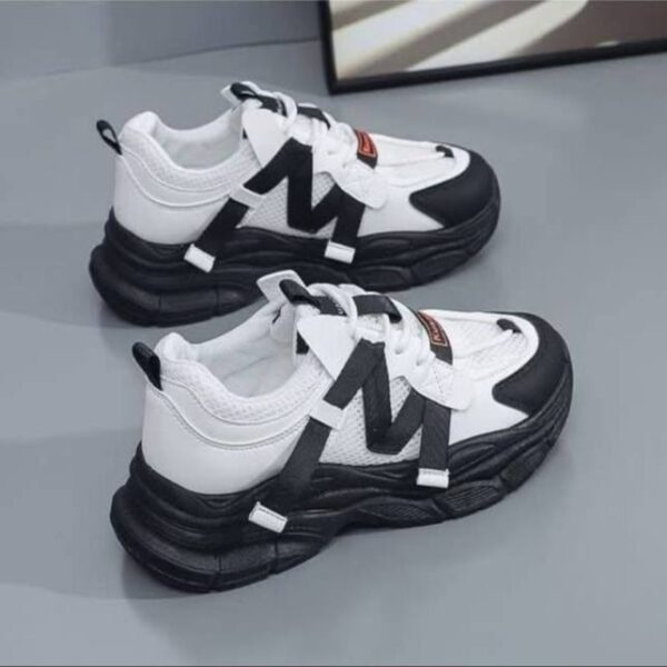 کتونی اسپرت لژدار طبی زنانه مافیایی مشکی سفید Women’s Mafia Style Black White